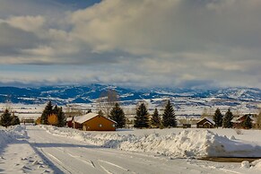 Modern Star Valley Ranch Home Near Hiking & Golf!