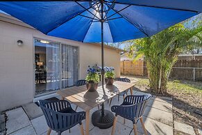 Serenity Retreat: Charming Home Near Attractions! 3 Bedroom Home by Re