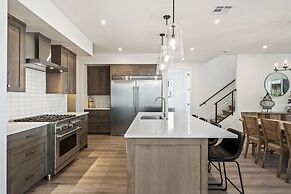 Ray Of Sunshine 5 Bedroom Home