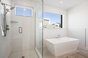 Ray Of Sunshine 5 Bedroom Home