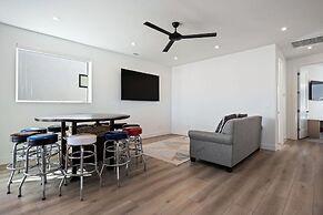 Ray Of Sunshine 5 Bedroom Home