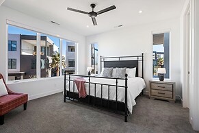 Ray Of Sunshine 5 Bedroom Home