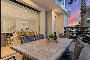 Ray Of Sunshine 5 Bedroom Home