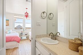 #beach Please 3 Bedroom Home by RedAwning