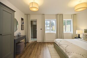 The Wembley Park Secret - Spacious 3bdr Flat With Terrace