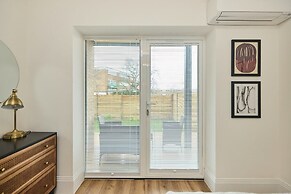 The Wembley Park Secret - Spacious 3bdr Flat With Terrace