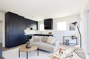 The Wembley Park Sanctuary - Stunning 2bdr Flat With Balcony