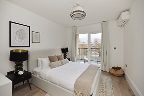 The Wembley Park Sanctuary - Stunning 2bdr Flat With Balcony