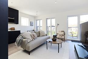 The Wembley Park Sanctuary - Stunning 2bdr Flat With Balcony