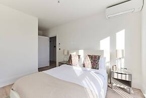 The Wembley Park Sanctuary - Stunning 2bdr Flat With Balcony