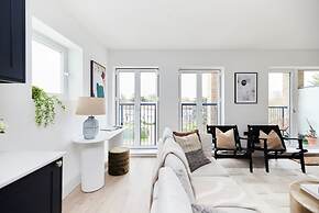 The Wembley Park Corner - Classy 2bdr Flat With Balcony