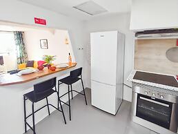 Cozy Vacation Rental in Peaceful Peral, Portugal