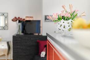 Casa Elo in Lucca With 1 Bedrooms and 1 Bathrooms