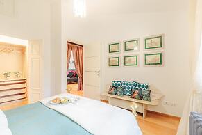 Casa Elo in Lucca With 1 Bedrooms and 1 Bathrooms