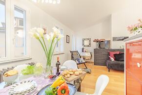 Casa Elo in Lucca With 1 Bedrooms and 1 Bathrooms