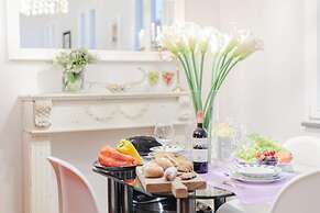 Casa Elo in Lucca With 1 Bedrooms and 1 Bathrooms