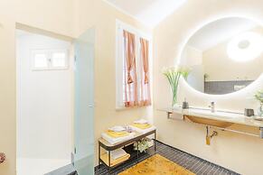 Casa Elo in Lucca With 1 Bedrooms and 1 Bathrooms