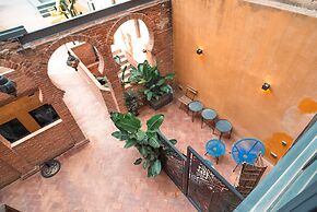 Hotel Lincoln Lounge