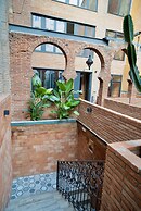 Hotel Lincoln Lounge