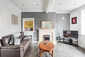 Captivating 2-bed House in Hamilton With Jacuzzi