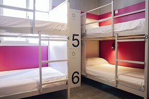 room00 Valencia Hostel