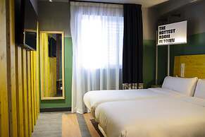 room00 Valencia Hostel