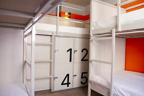 room00 Valencia Hostel