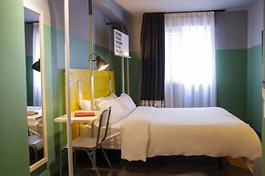 room00 Valencia Hostel