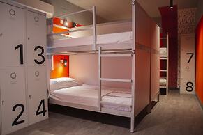 room00 Valencia Hostel