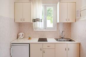 Irene Hotel - Beachfront