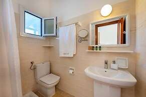 Irene Hotel - Beachfront