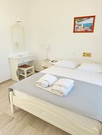 Irene Hotel - Beachfront