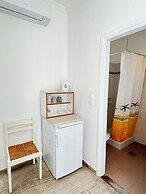 Irene Hotel - Beachfront