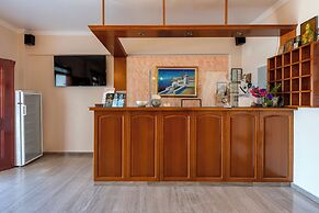 Irene Hotel - Beachfront