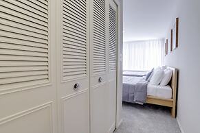 Stylish Condo in Crystal City