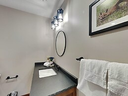 Mama Bear Lodge by Taylor Made Deep Creek