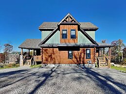 Mama Bear Lodge by Taylor Made Deep Creek
