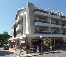 Shedir C L in Bibione