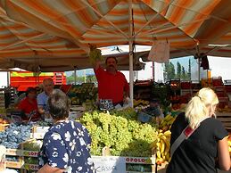 LIA Pool in Bibione With 1 Bedrooms and 1 Bathrooms