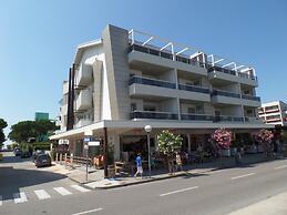 Shedir B in Bibione With 1 Bedrooms and 1 Bathrooms