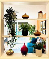 Charming Home Near Gatwick Airport