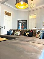 Le Parisien in Tanger