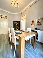 Le Parisien in Tanger