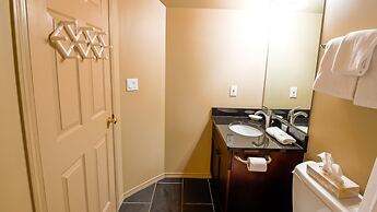 Thunder Ridge by Fernie Lodging CO