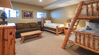 Thunder Ridge by Fernie Lodging CO