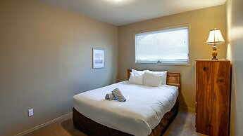 Thunder Ridge by Fernie Lodging CO