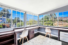 Cahuenga Park by Avantstay Hollywood Hills Home