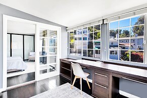 Cahuenga Park by Avantstay Hollywood Hills Home