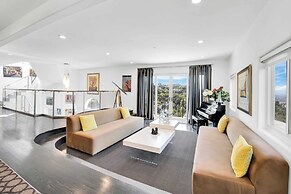 Pacific View by Avantstay Original Artist's Home