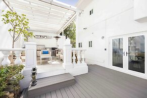 Pacific View by Avantstay Original Artist's Home